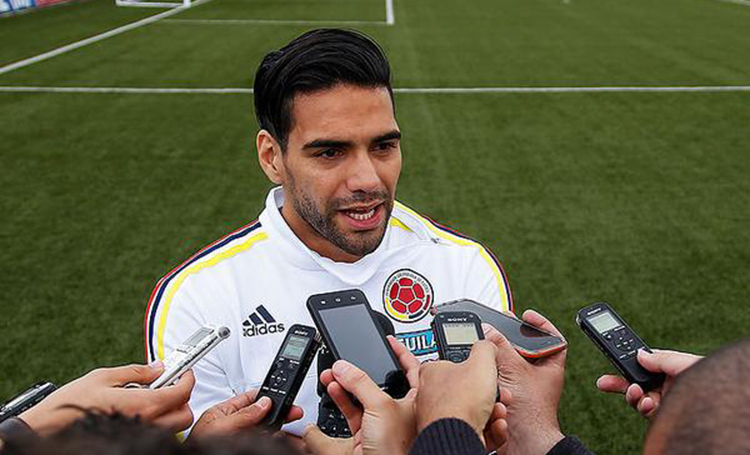 Falcao-con-los-medios-de-comunicacion