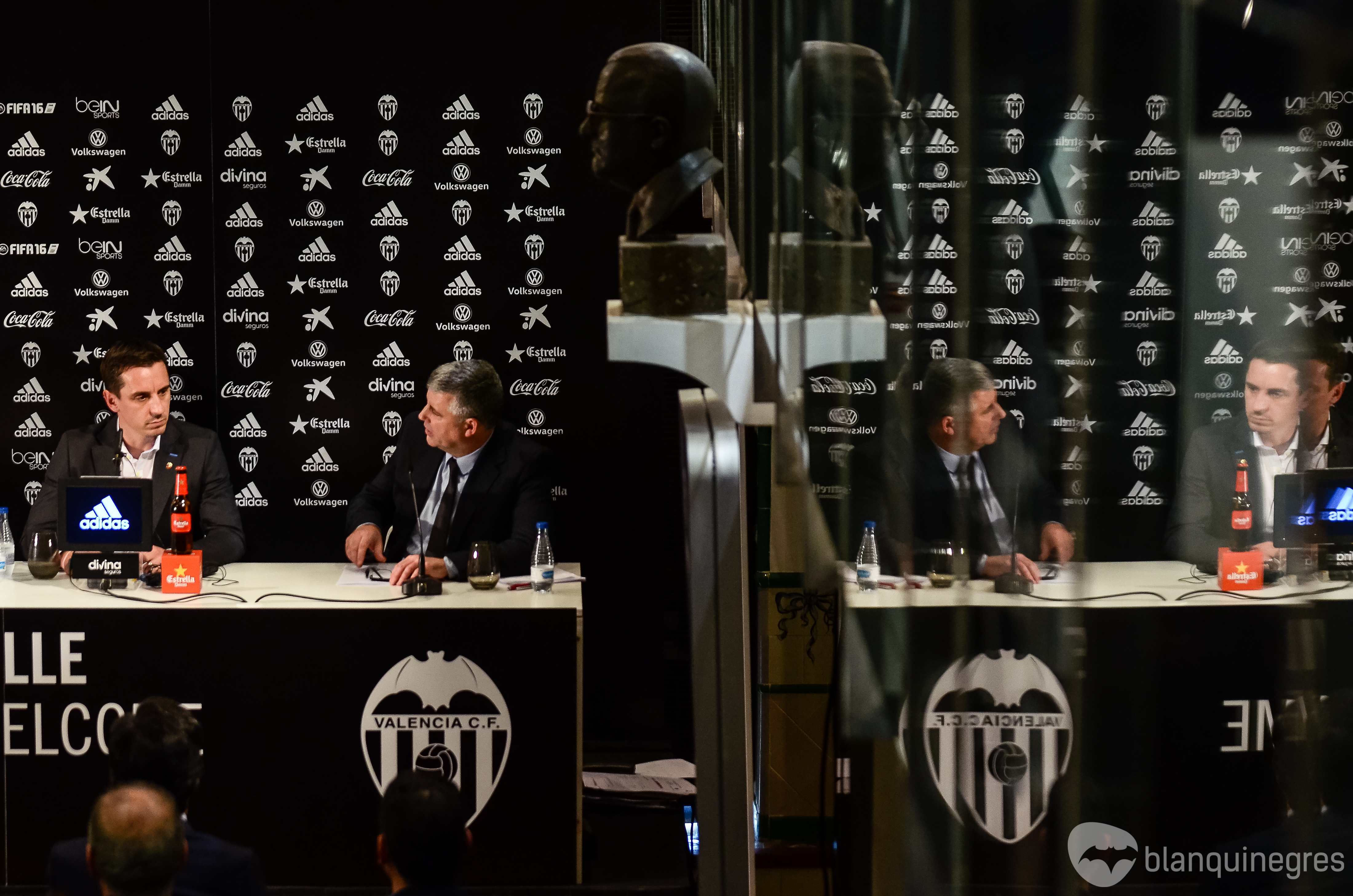 Fotogaleria 13390 | Fotogaleria: Presentació oficial de Gary Neville