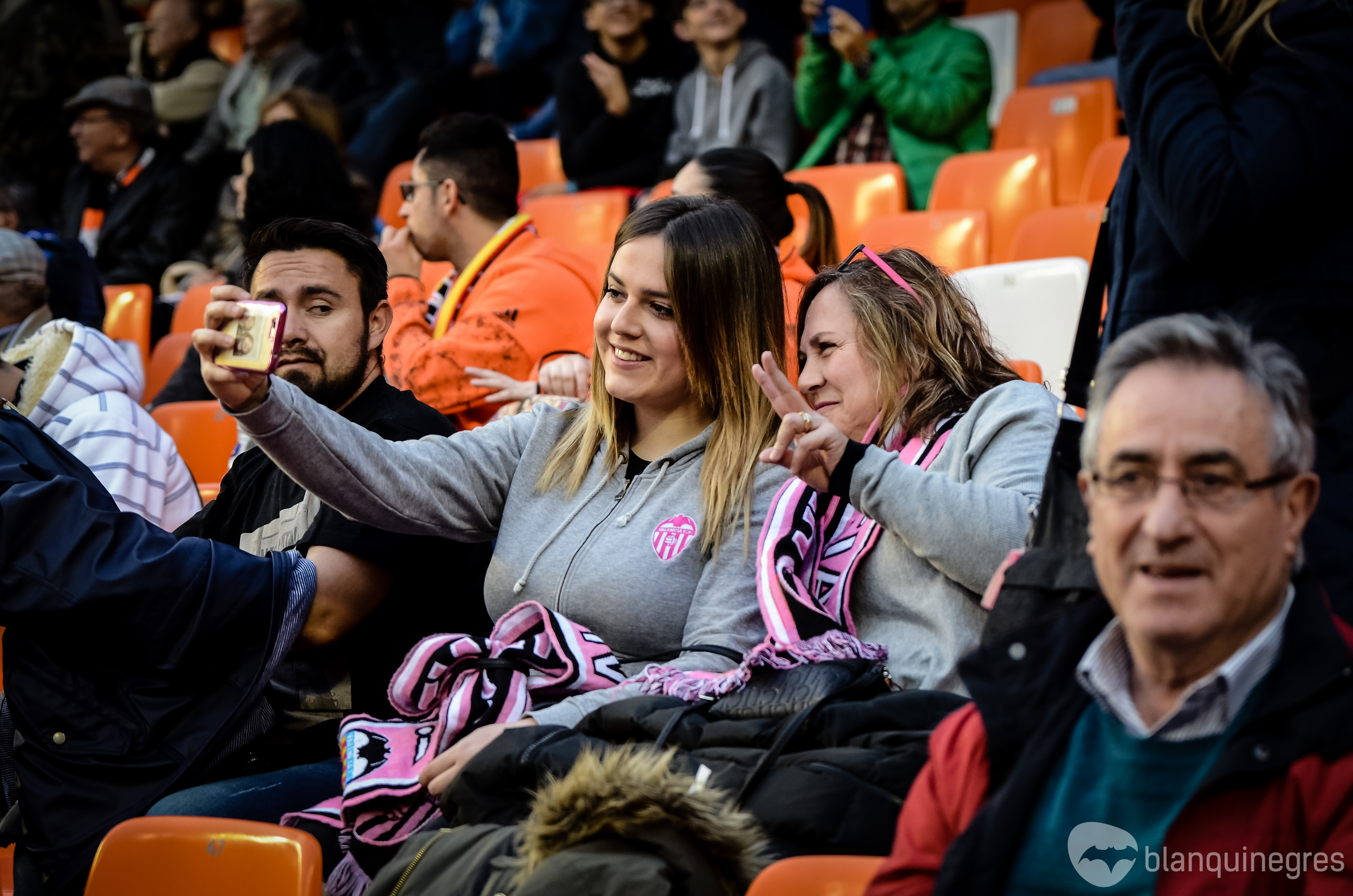 Fotogaleria 25236 | Fotogaleria: Afició (VCF-RMA)