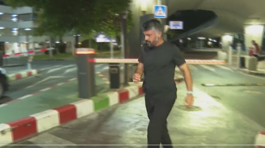Gattuso mostra el seu cabreig amb el partit a la seua arribada a València