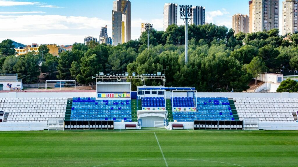 Una llegenda del València compra el Benidorm
