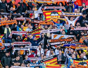 El polèmic càntic de l'afició del Girona que cabreja al valencianisme