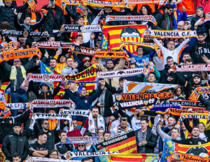 El València envia una queixa a LaLiga pel canvi d'hora del partit contra el Barça