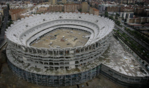 Moció del PSOE per exigir al València un aval abans de la llicència d'obres del Nou Mestalla