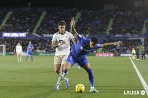El càntic de l'afició del Getafe contra Hugo Duro