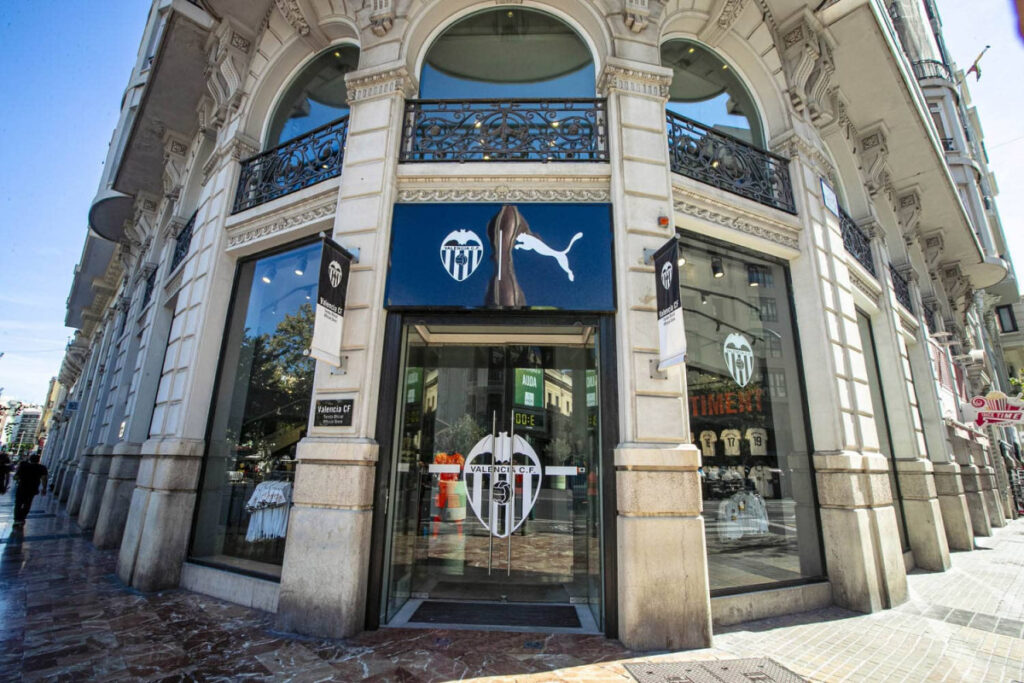 La nova tenda del València estarà en el carrer Colón