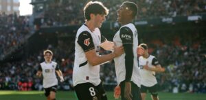 L'objectiu que ha de complir el Vila-real per fitxar a Javi Guerra i Mosquera